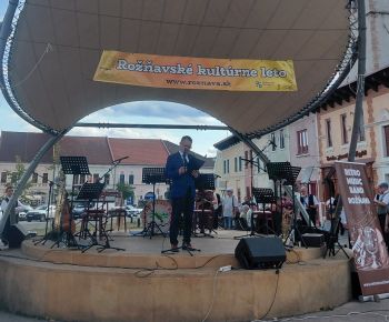 Spravodajstvo z podujatí / Príchod svetla v retro rytme leta pripomenul odkaz svätých Cyrila a Metoda - foto