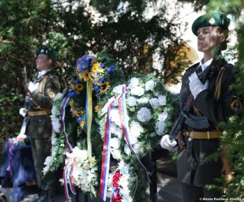 Spravodajstvo z podujatí / V Rožňave zneli príbehy hrdinov SNP, mesto si uctilo 82. výročie povstania - foto
