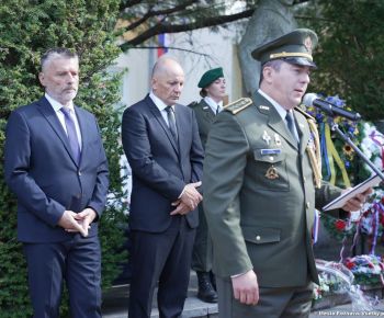 Spravodajstvo z podujatí / V Rožňave zneli príbehy hrdinov SNP, mesto si uctilo 82. výročie povstania - foto