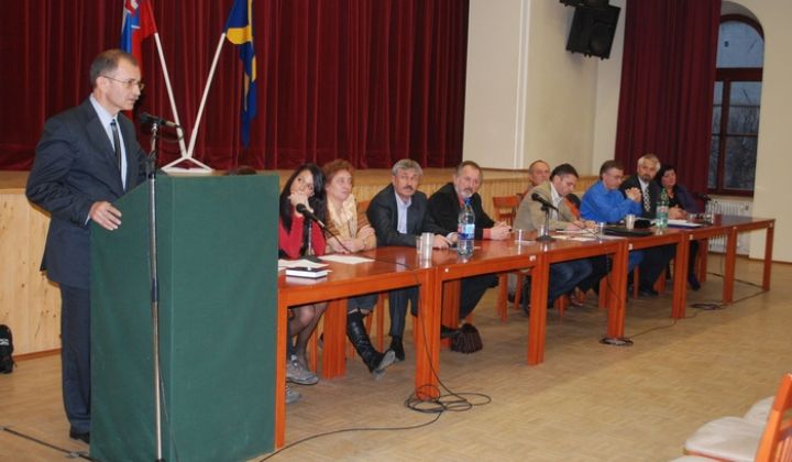 Disk. popoludnie - kandidáti na primátora a štud. parlament Disk. popoludnie - kandidáti na primátora a štud. parlament
