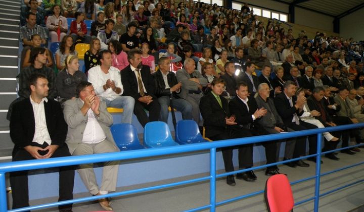 Multifunkcna telocvicna - odovzdanie Multifunkcna telocvicna - odovzdanie