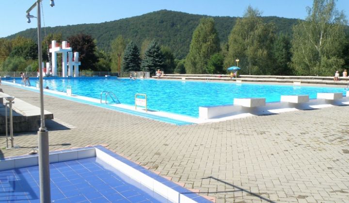 Kúpalisko Rožava - 8/2010 Kúpalisko Rožava - 8/2010