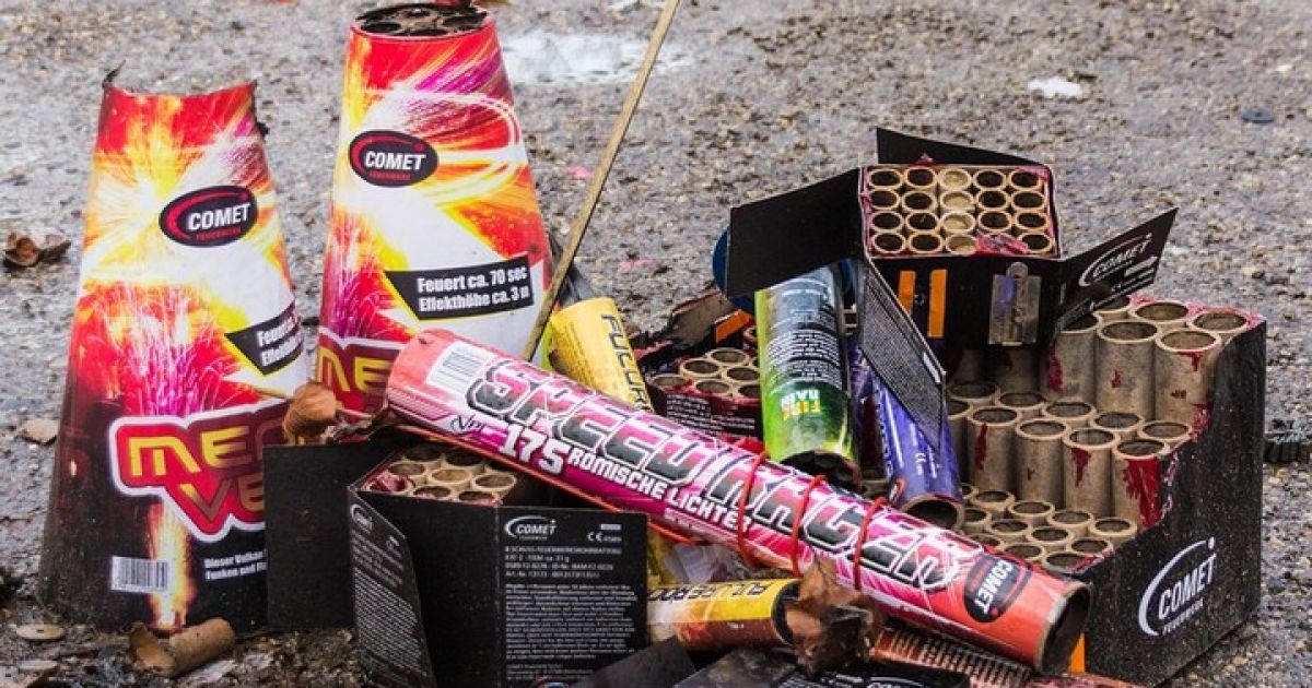Používanie pyrotechniky - upozornenie | Oficiálna stránka mesta Rožňava