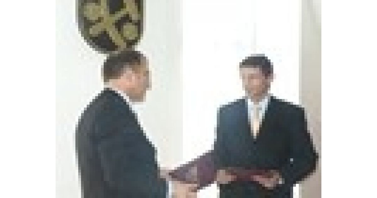 Zmluva s prvým investorom v Rožňavskej priemyselnej zóne je podp