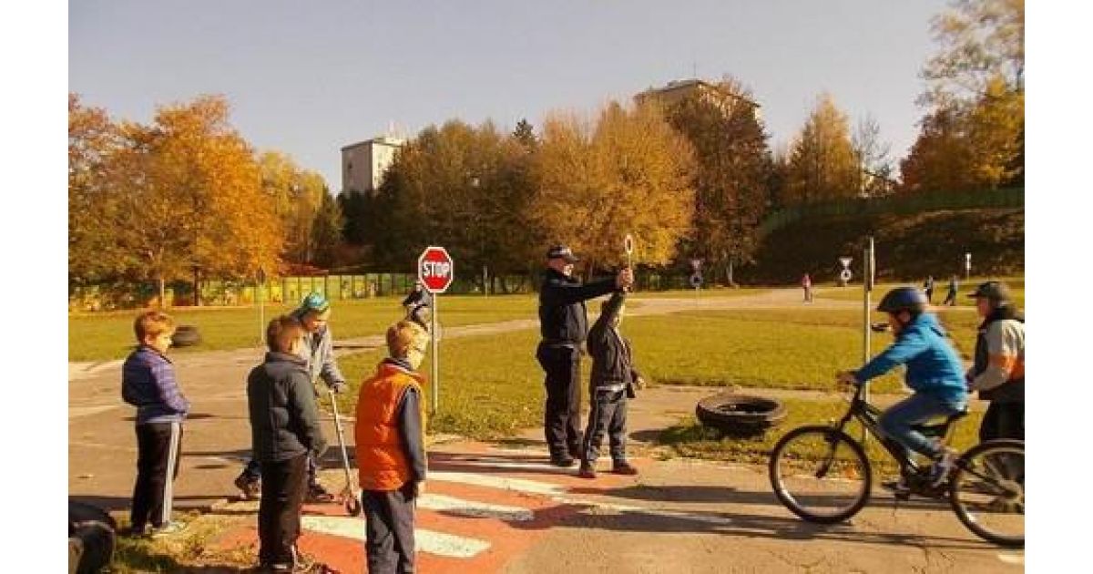 Mestská polícia na účelovom cvičení ZŠ
