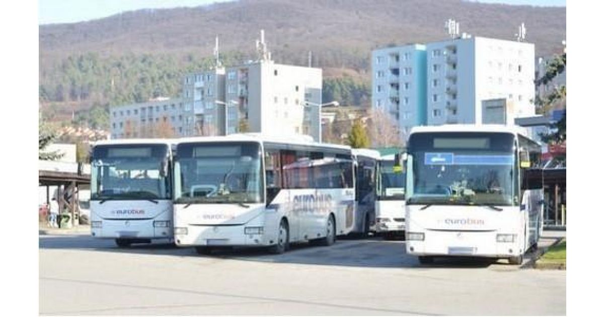 Zo soboty na nedeľu sa v Košickom kraji zmenia cestovné poriadky