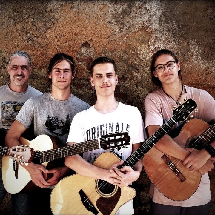 Fotka - Gitarové kvarteto ZUŠ Vibrans