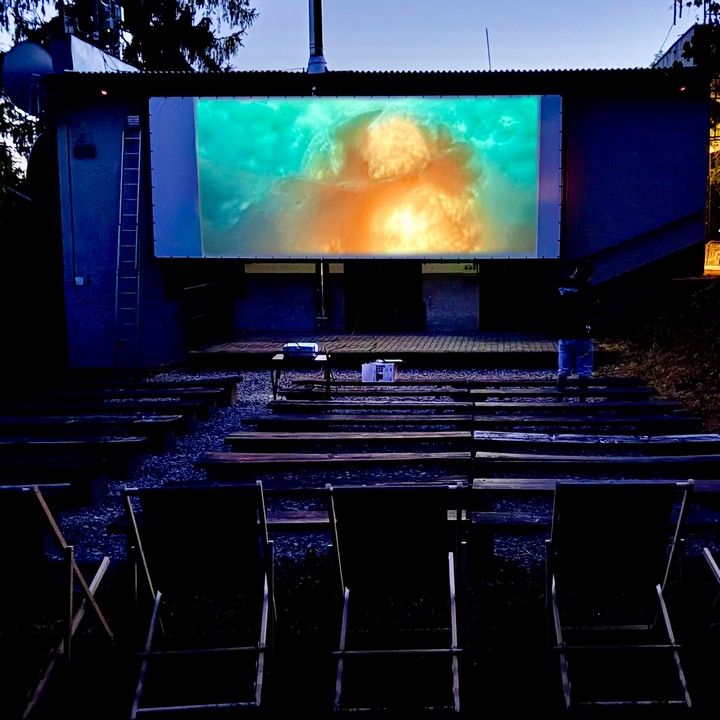 Fotka - Letné kino na rožňavskej hvezdárni