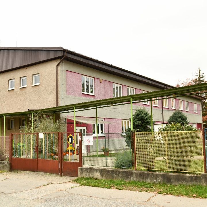 Fotka - Materská škola,  Ernesta Rótha 518/4