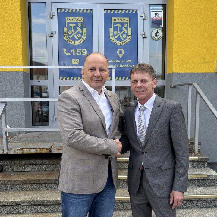 Fotka - NOVÝ NÁČELNÍK MESTSKEJ POLÍCIE V ROŽŇAVE