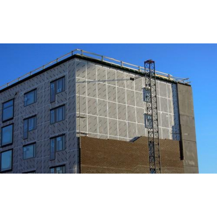 Obnova obalových konštrukcií bytového domu – šikmá strecha