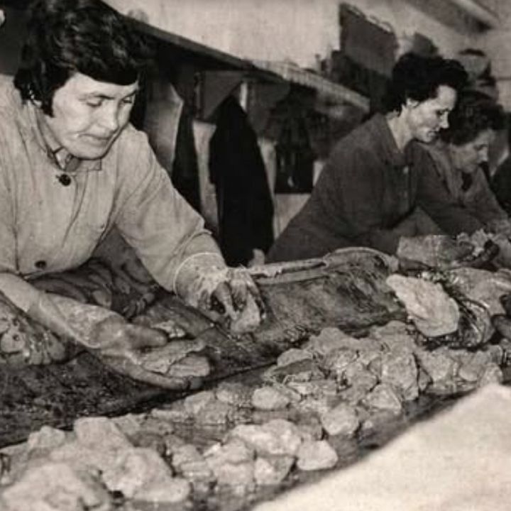 Fotka - Prednáška Práca detí a žien v baníctve