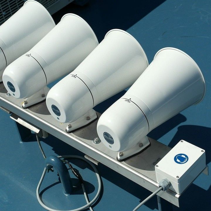 Fotka - Preskúšanie elektromotorických a elektronických sirén hlasitou skúškou