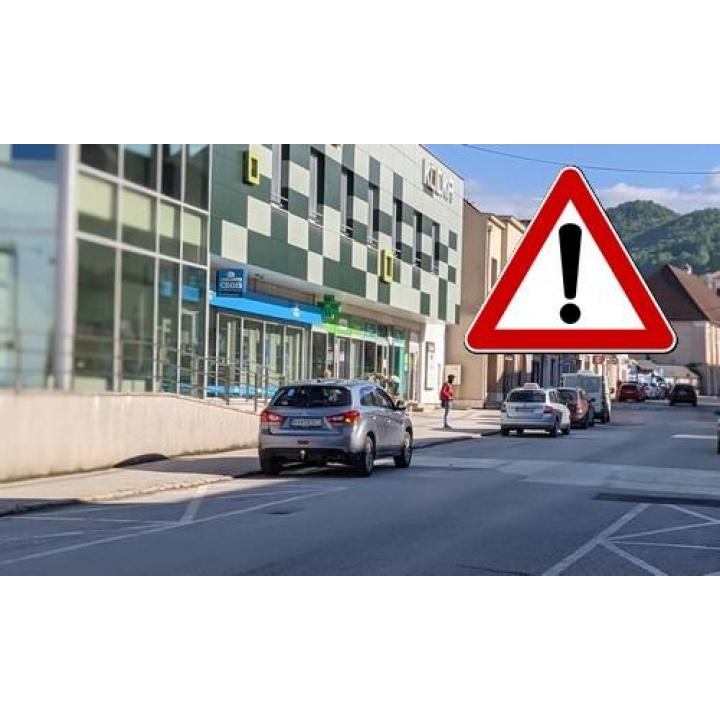 Rekonštrukcia Námestia baníkov a Šafárikovej ulice v Rožňave - Informácia o dopravných obmedzeniach