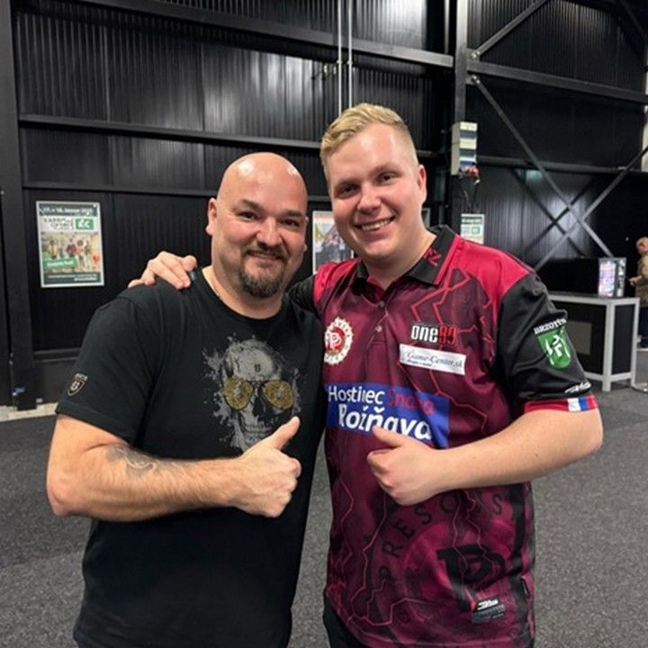 Fotka - Reprezentácia mesta Rožňava v klasických a elektronických šípkach