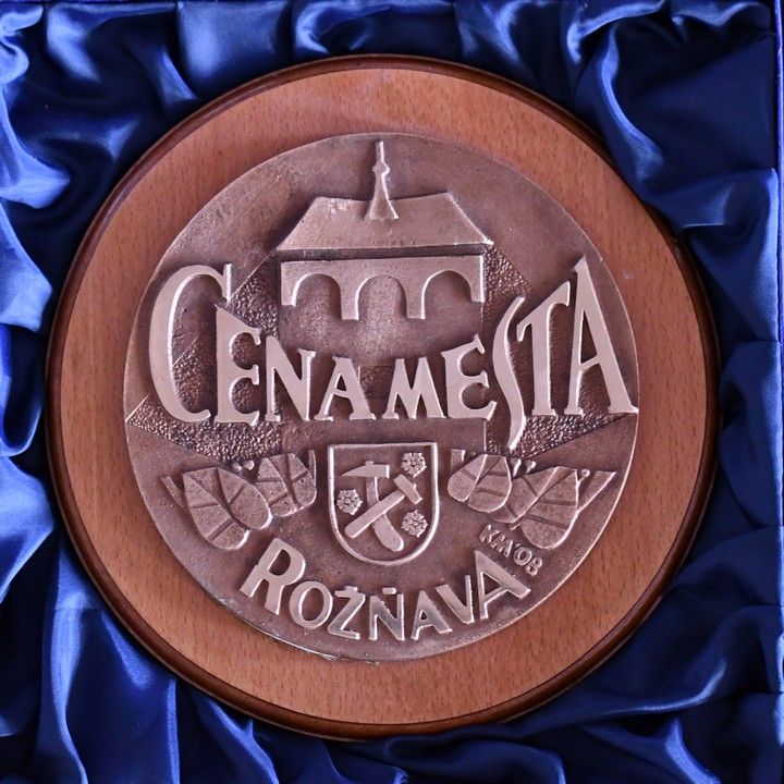 Fotka - Výzva na predloženie návrhov Najvyššie mestské ocenenia v roku 2026: CENA...